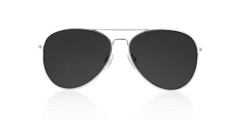 Lunette fumée noir type aviateur avec double liaison entre les 2 lunettes.